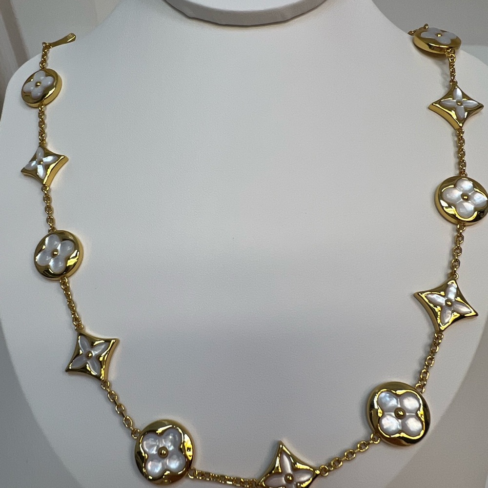 NMP31 High-end Genuine 3D White Mother of Pearl 18K Yellow Gold Plated Necklace - Picture 6 of 6